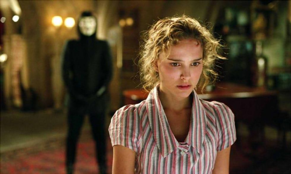 Evey with V behind her