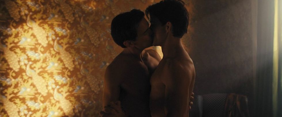 Fellow Travelers sex scenes ranked: Jonathan Bailey and Matt Bomer