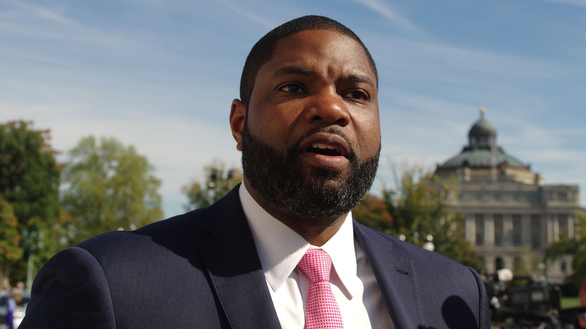 GOP lawmaker's sexist slip-up turns accidentally kinky