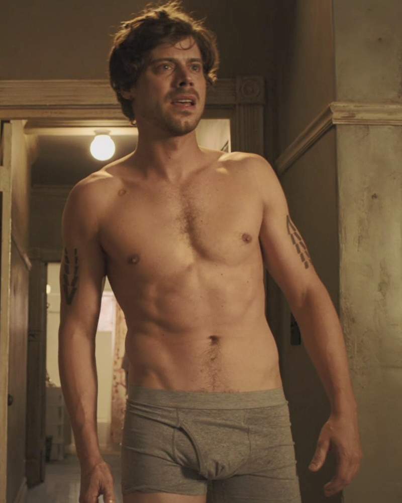 15 Sexy Pics of François Arnaud To Celebrate Him Joining Yellowjackets