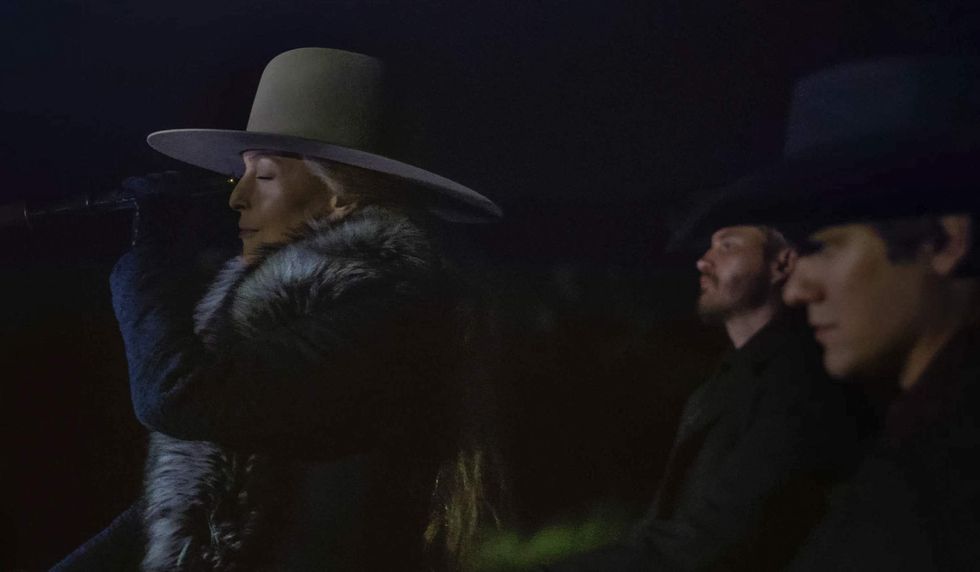 Gillian Anderson in 'The Abandons.'