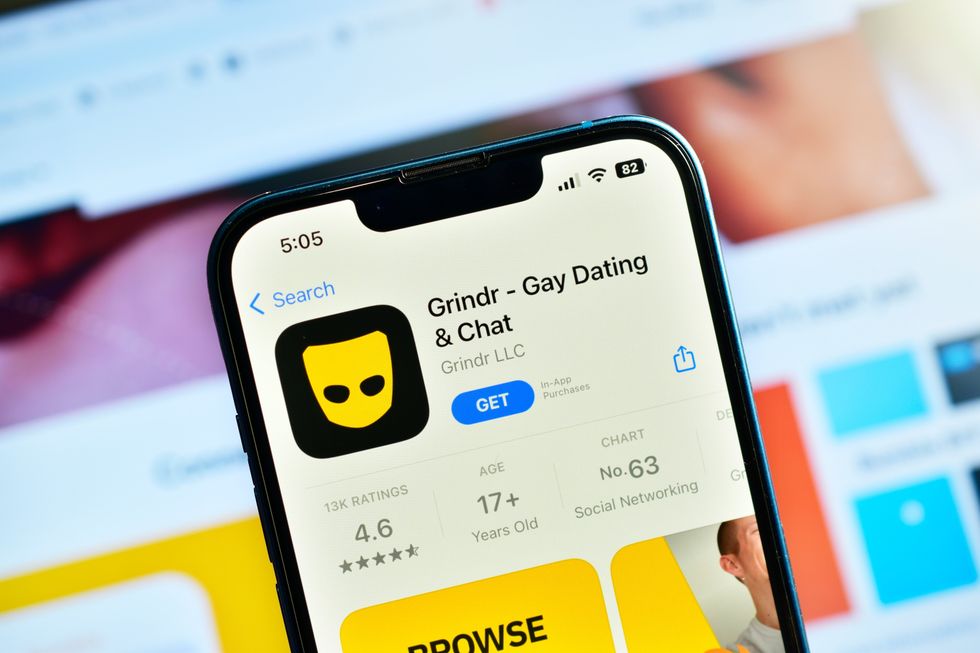 grindr gay dating app