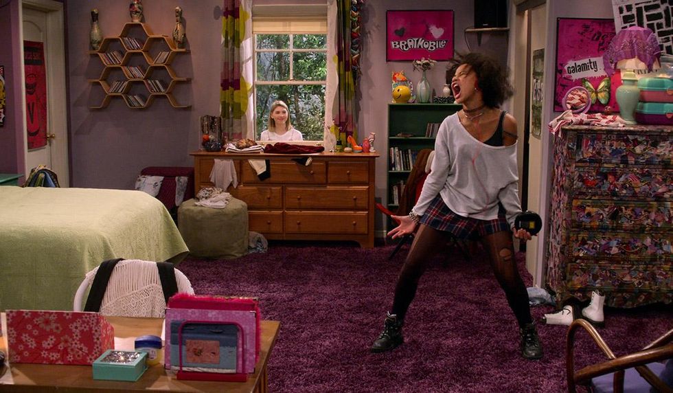 gwen dances in her bedroom