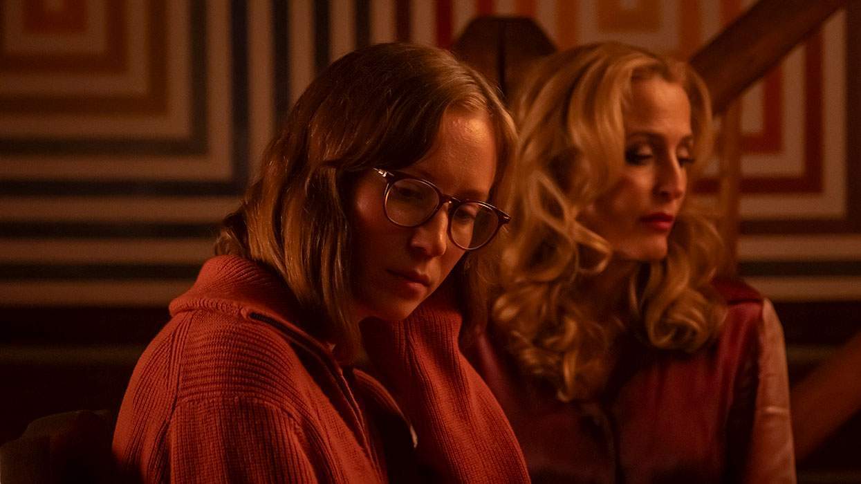 Hannah Einbinder and Gillian Anderson in 'Teenage Sex and Death at Camp Miasma'