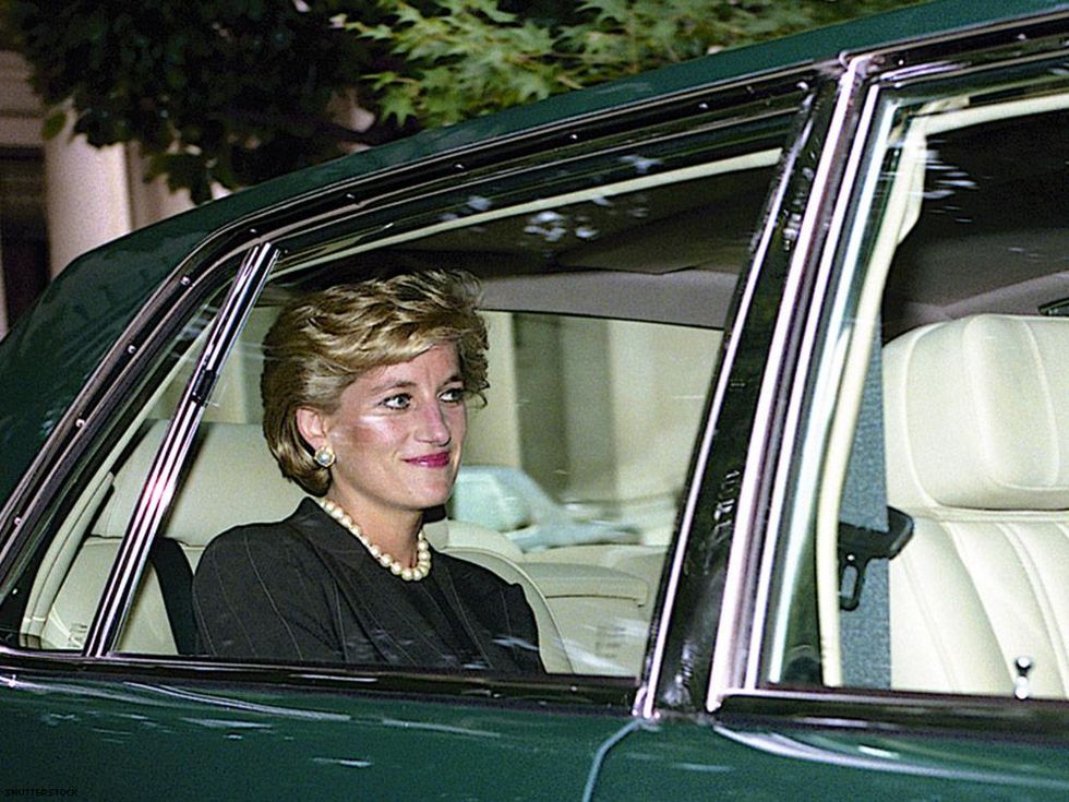 How Each Sign Reacts When Ghosted