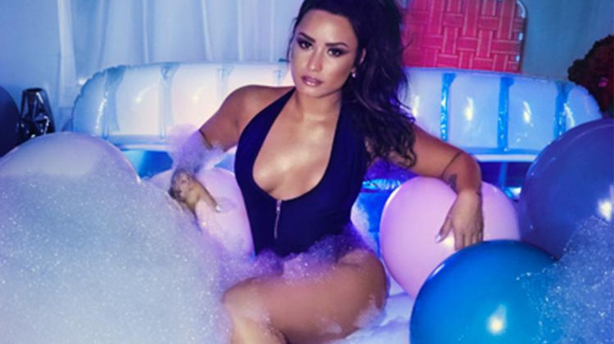 <p>Middle Fingers Up! Demi Lovato Is Back With 'Sorry Not Sorry'</p>