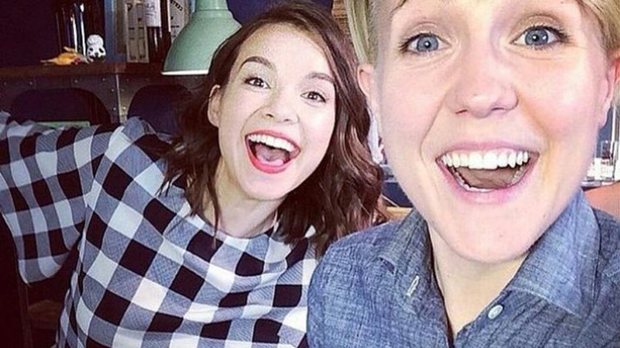 <p>7 Reasons Hannah Hart and Ingrid Nilsen Are Our Favorite YouTube Couple</p>