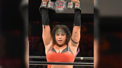 Trans Wrestler Nyla Rose Just Made History