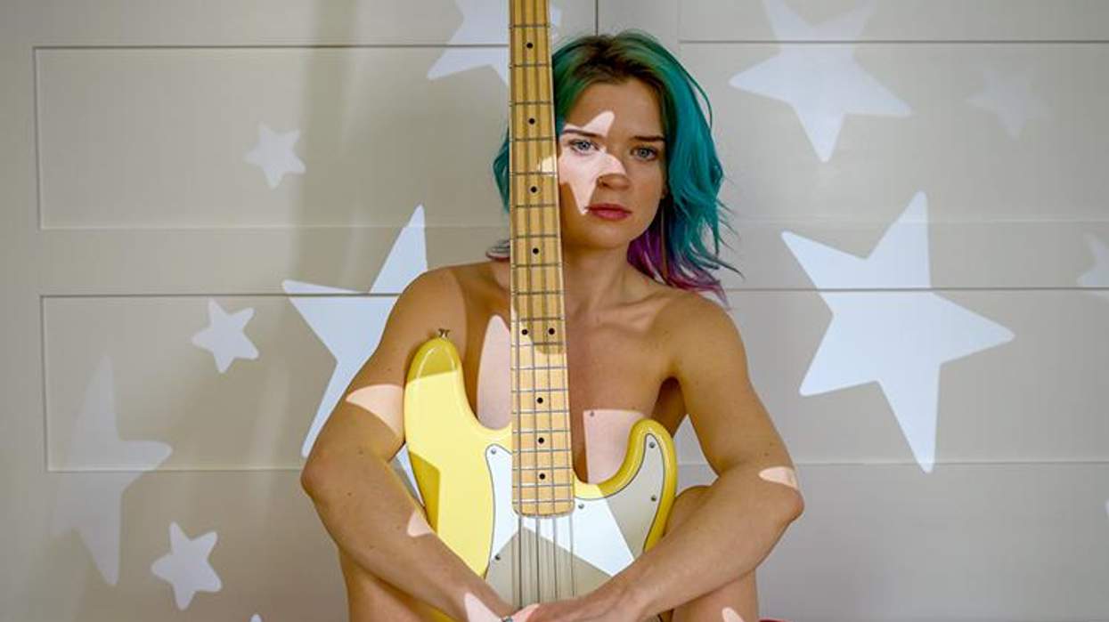 <p>LGBTQ+ Pop Singer MuMu Debuts A Video For Her Pro-Choice Single ‘Wrapped Up’</p>