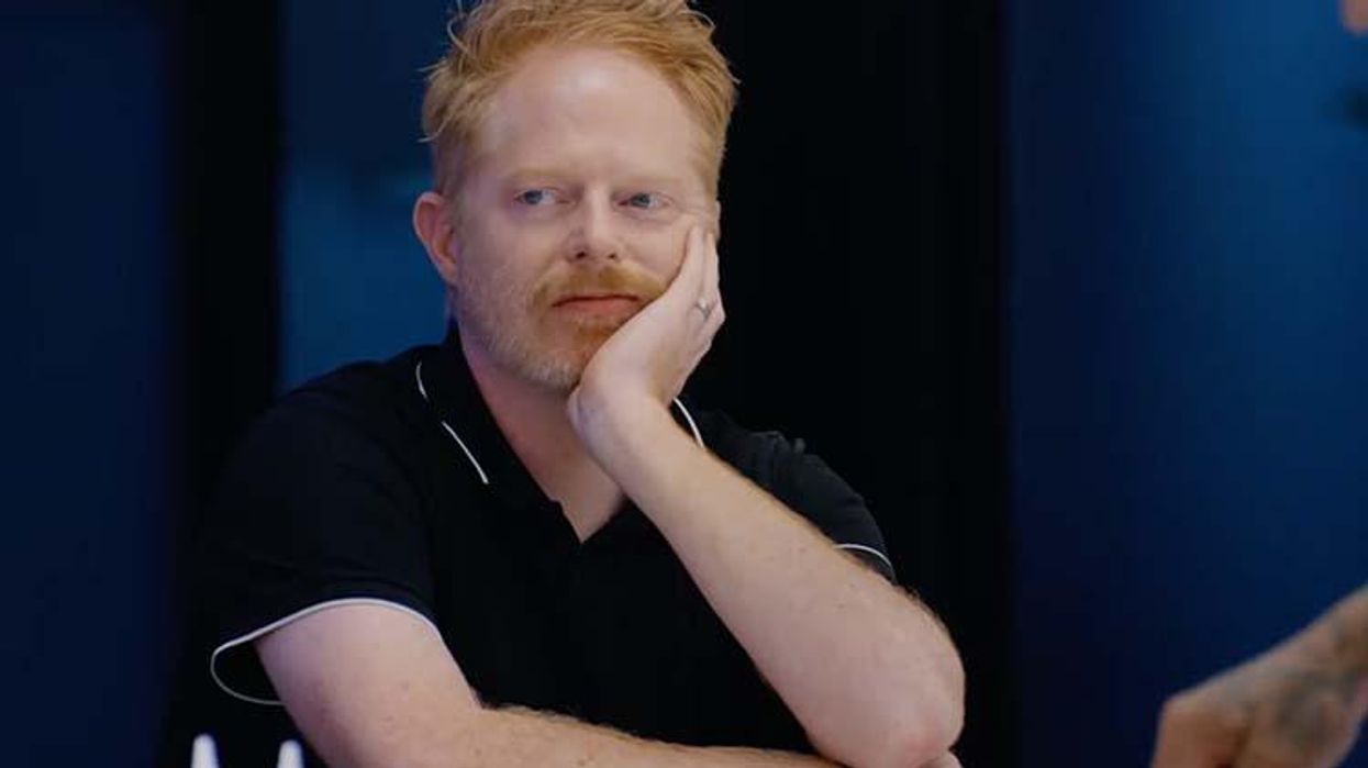 <p>Watch Jesse Tyler Ferguson Present a Challenge to ‘Fast Foodie’ Chefs</p>