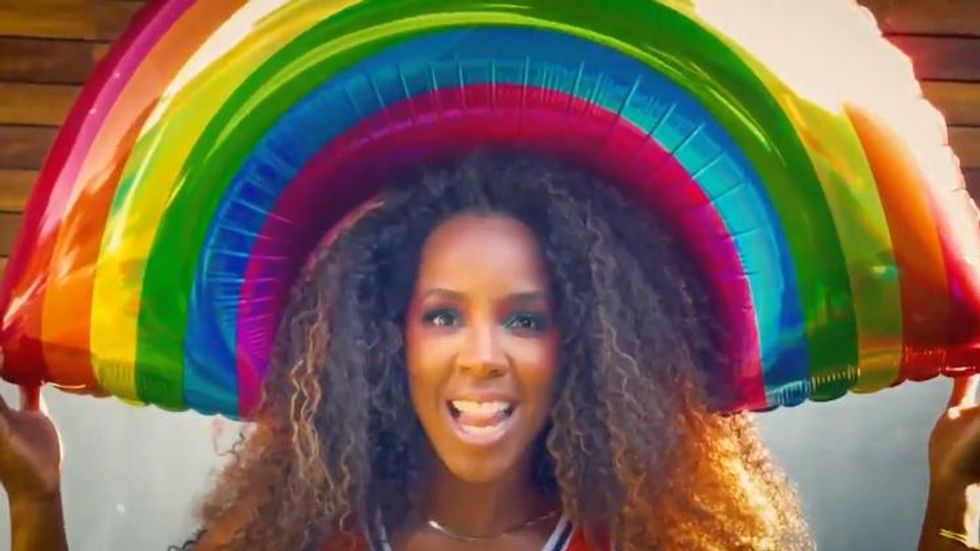 Kelly Rowland Celebrates Pride With Cece Peniston's 'Finally' Cover 
