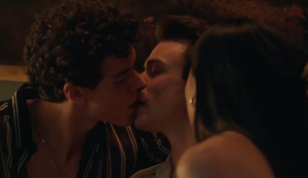 The First 'Gossip Girl' Trailer Is Here & Deliciously Queer