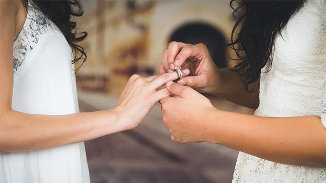 <p>100 Couples Are Getting Married in 1 Day for LGBTQ+ Charity</p>