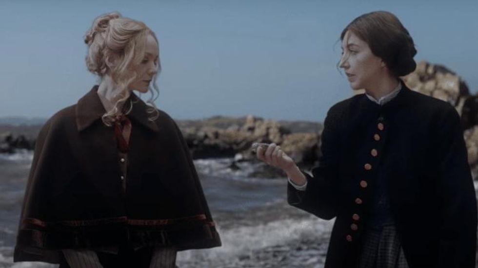 This Hilarious SNL Skit Perfectly Spoofs Lesbian Period Dramas
