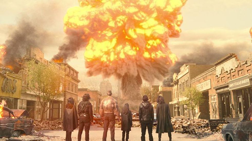 Watch the Explosive Opening Scene of 'The Umbrella Academy' Season 2