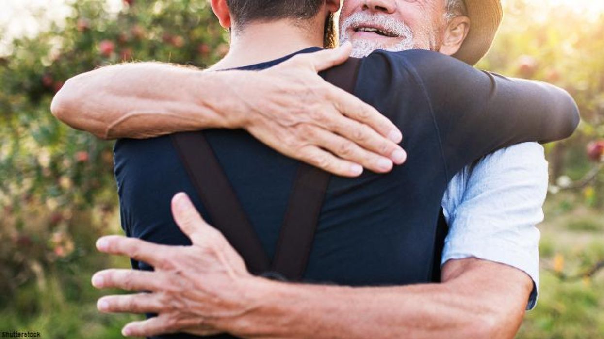 <p>Quarantined Dad Suspects His Son Is Gay & Adorably Asks the Internet for Advice</p>