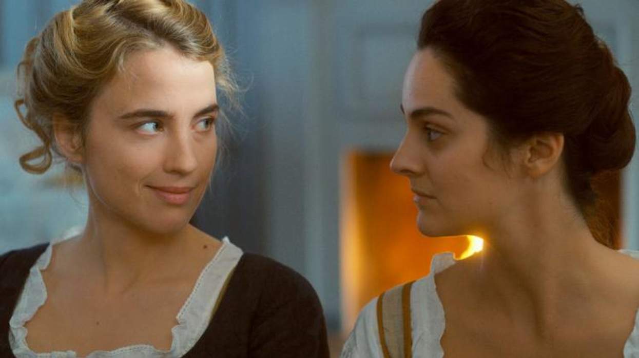 <p><em>Portrait of a Lady on Fire</em> Is Coming to Hulu & Stans Are Losing It</p>