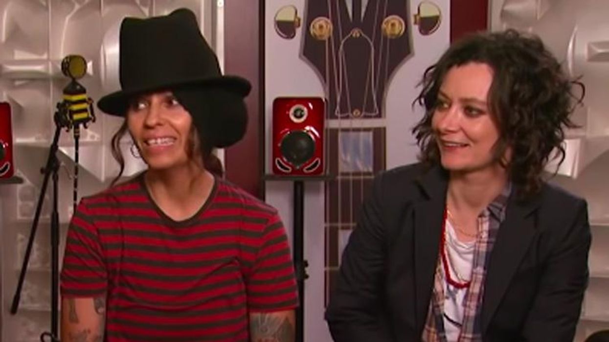 <p>Actor Sara Gilbert and Musician Linda Perry File for Separation</p>