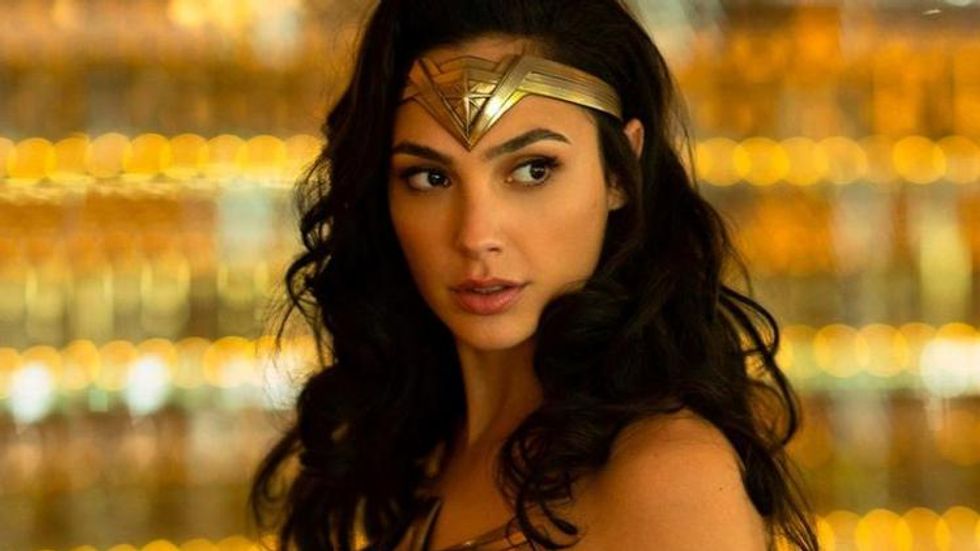 The First 'Wonder Woman 1984' Trailer Is Here & We're Screaming!!!