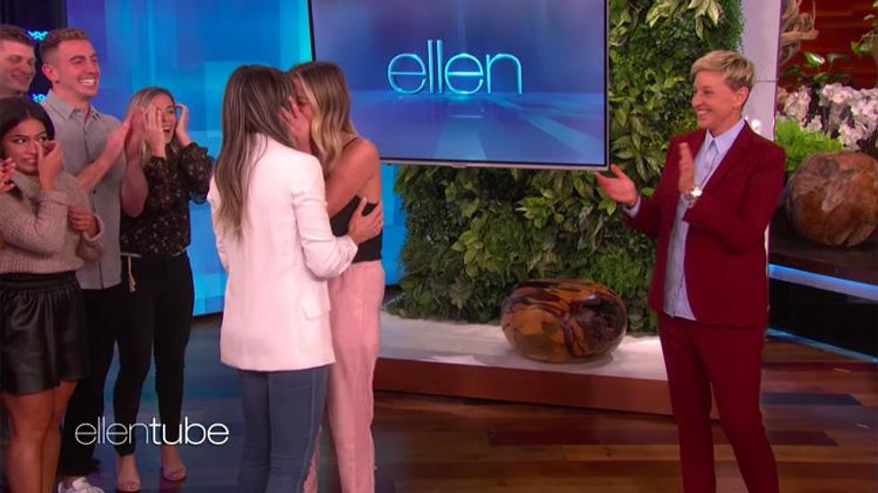Lesbian Proposal on 'Ellen' After Family's Rejection Is Too Pure