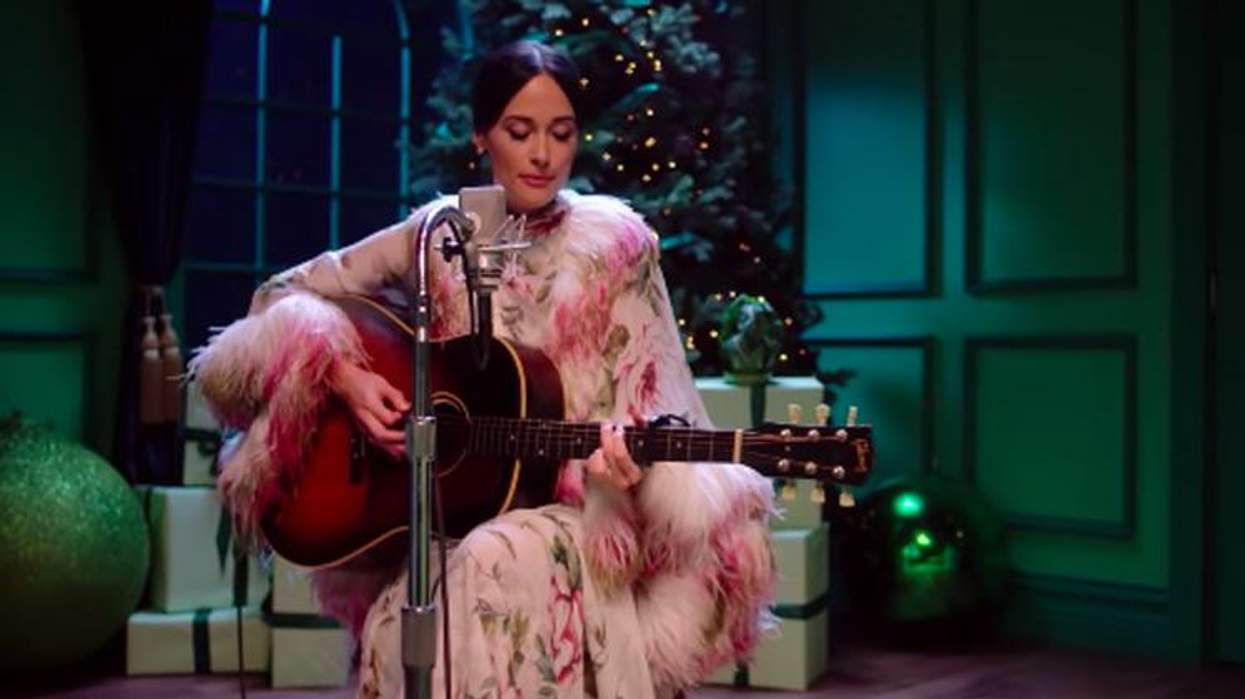 <p><em>The Kacey Musgraves Christmas Show</em> Trailer Promises Glitzy Holiday Joy</p>
