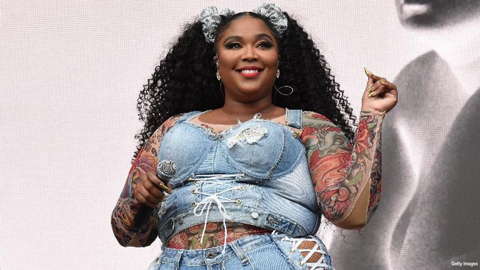 Lizzo Officially Has the #1 Song in the Country!