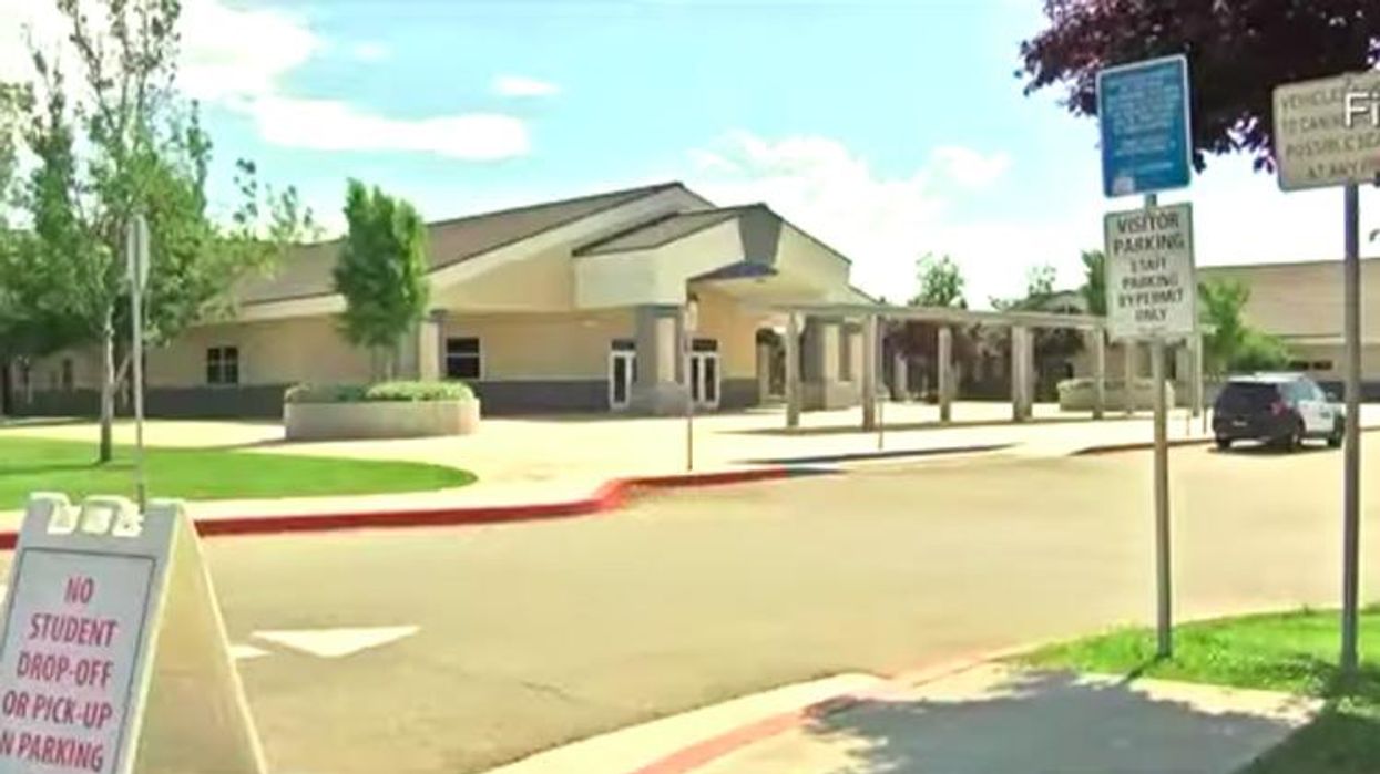 <p>Straight Students Crash School's First GSA Meeting With MAGA Flags</p>