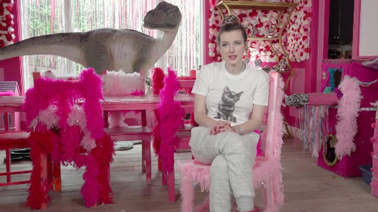 <p>Bella Thorne's Directorial Debut Is a 'Romeo & Juliet' BDSM Porn Film</p>