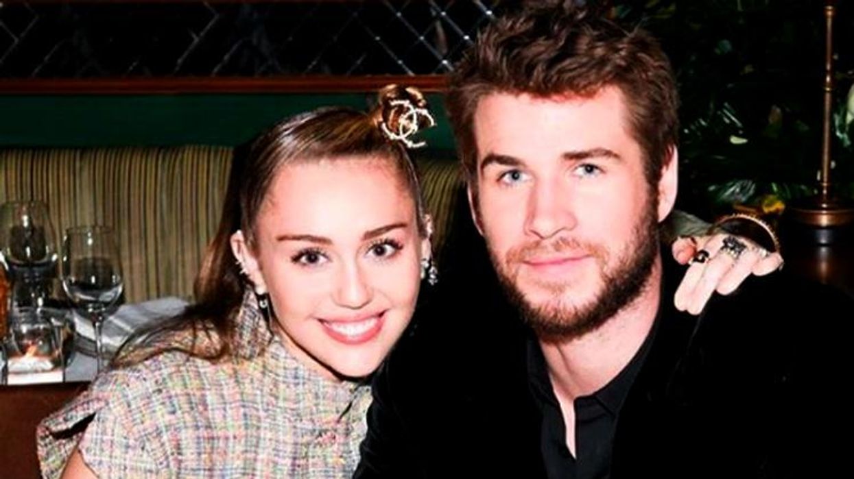 <p>Miley Cyrus Seen Kissing Kaitlynn Carter, Splits from Liam Hemsworth</p>
