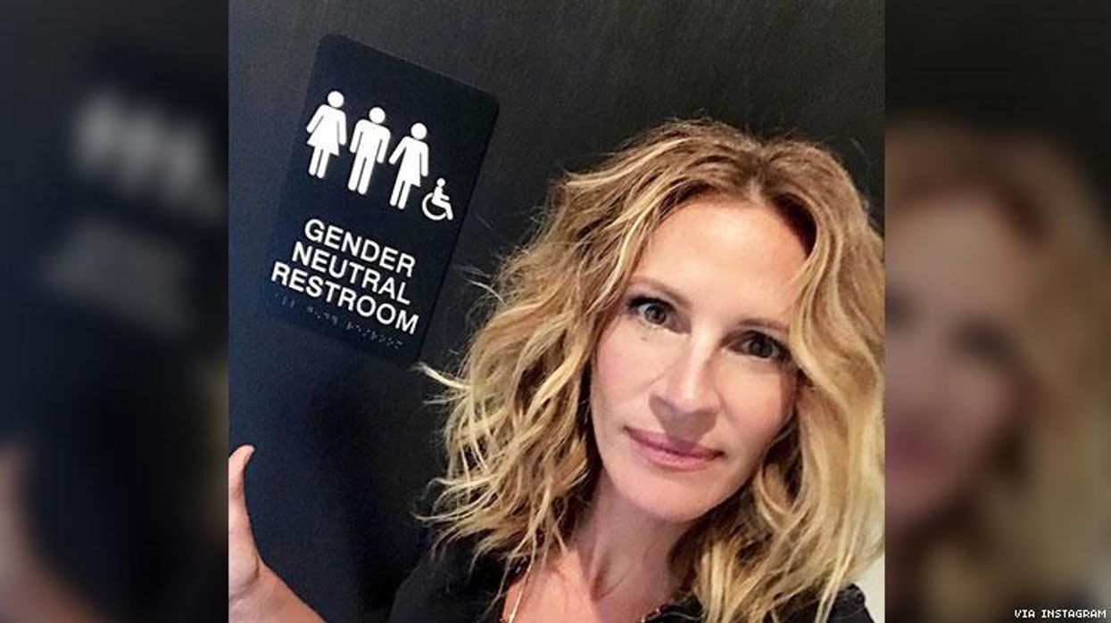 <p>Julia Roberts Wants All Restrooms to Be Gender-Neutral</p>