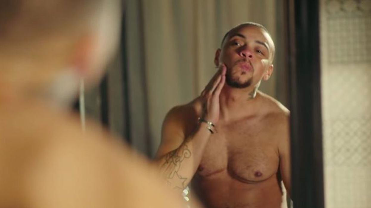 <p>New Shaving Commercial Casually Includes Trans Man</p>