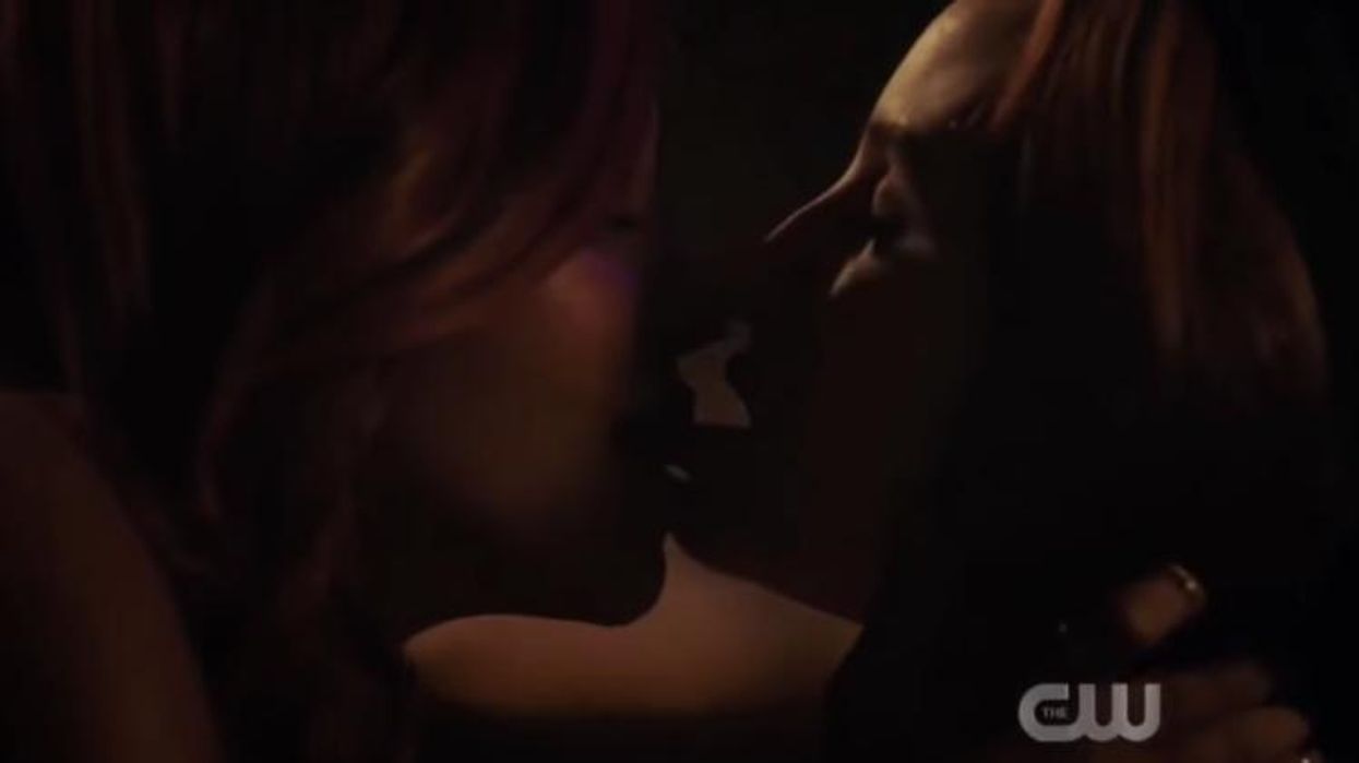 <p>Fans Are Going Crazy Over <em>Riverdale</em>'s Queer Sex Scene</p>