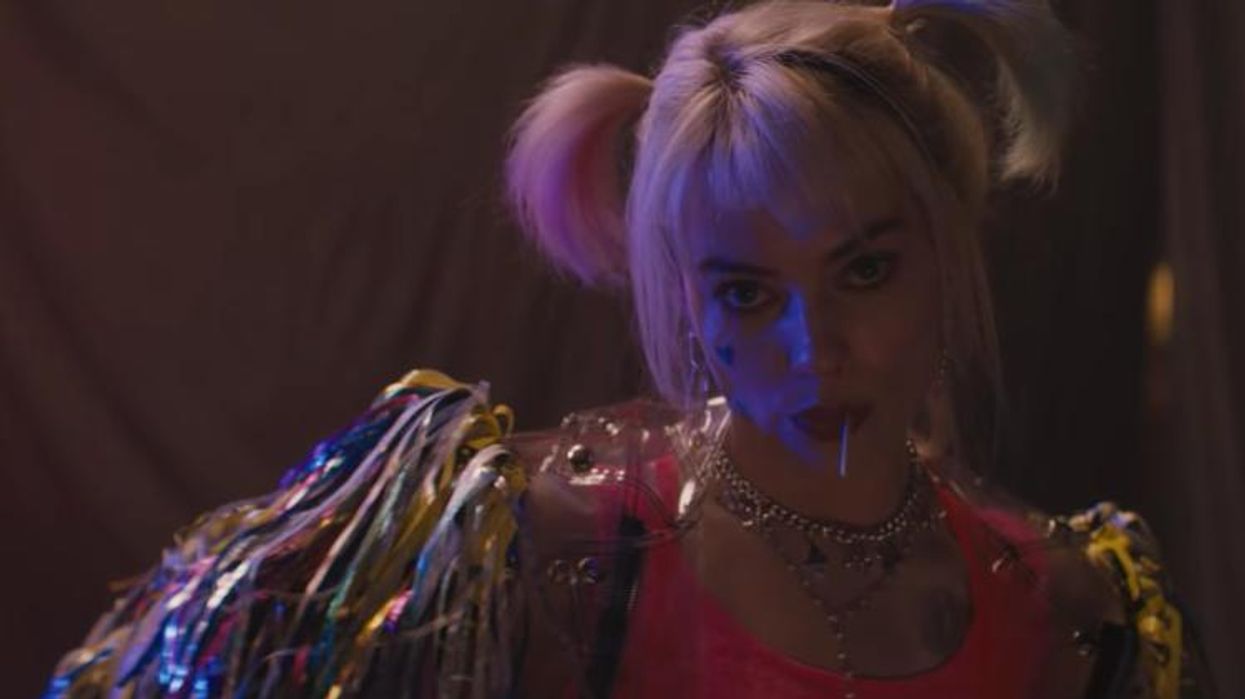 <p>Margot Robbie Is Back as Bisexual Badass Harley Quinn</p>