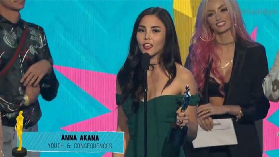 Anna Akana Came Out at the Streamys—And It Was Epic! 