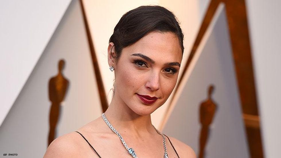 Gal Gadot Just Tweeted the Release Date for 'Wonder Woman 1984'