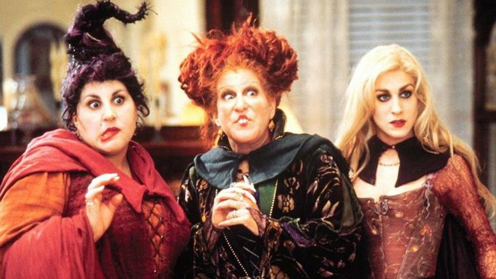 Hilariously Shady Moments You Forgot Happened in 'Hocus Pocus'