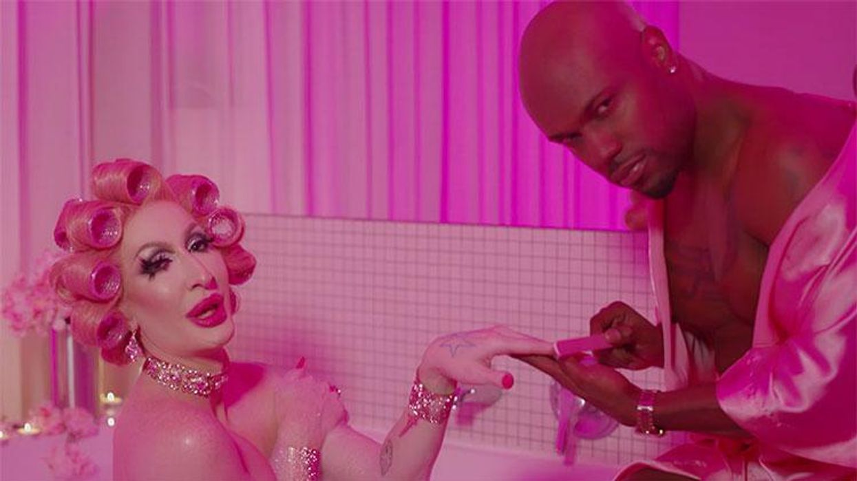 <p>We're Living for Detox's Sultry Goddess Lewks in 'I Like It Like That'</p>