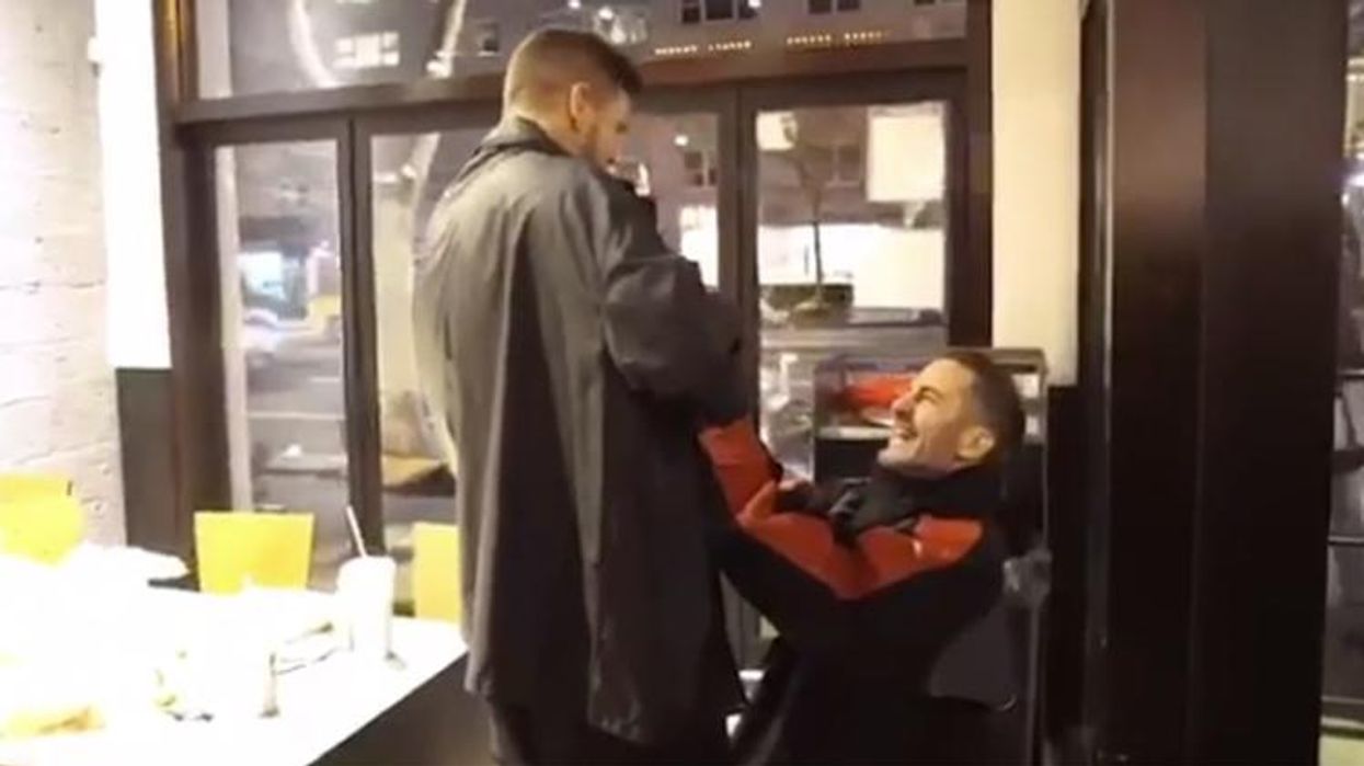 <p>Marc Jacobs Proposed to His BF in the Most Fabulous (and Extra) Way Possible</p>