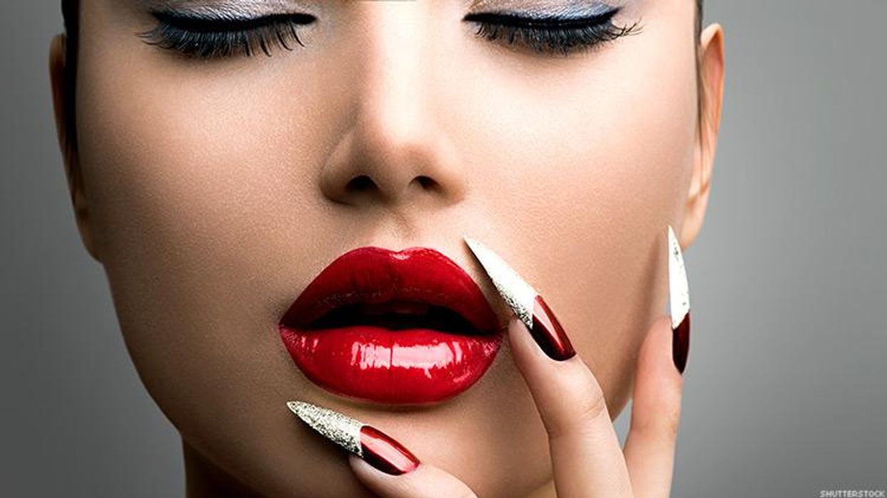 <p>High Femmes Rejoice! How to Have Long Nails and Not Kill Anyone</p>