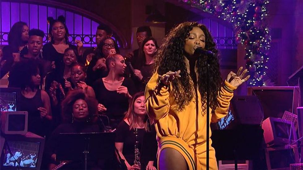 SZA's 'SNL' Performance Was Too Much Perfection to Handle