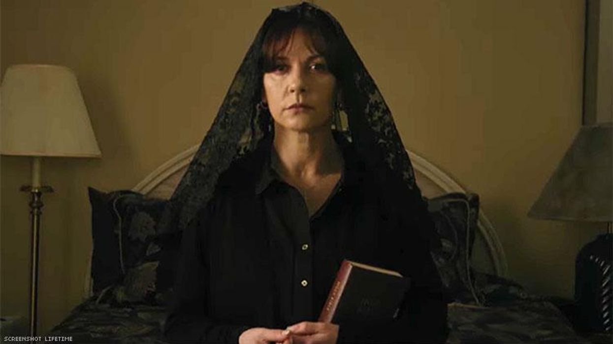 <p>Catherine Zeta Jones Plays Badass Bisexual Drug Queenpin in <em>Cocaine Godmother</em></p>