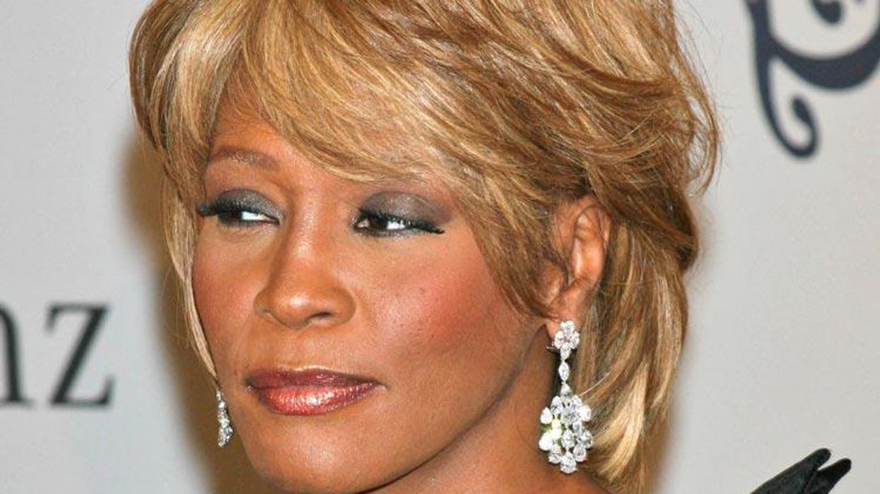 <p>12 Incredible Icons Who Tragically Died in the Closet</p>