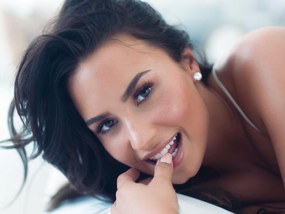 Demi Lovato Comes Out as Dating Both Guys and Girls