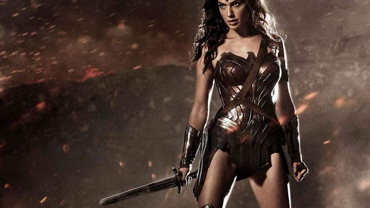 <p>10 Epic Halloween Costumes that Celebrate Bisexual Women</p>