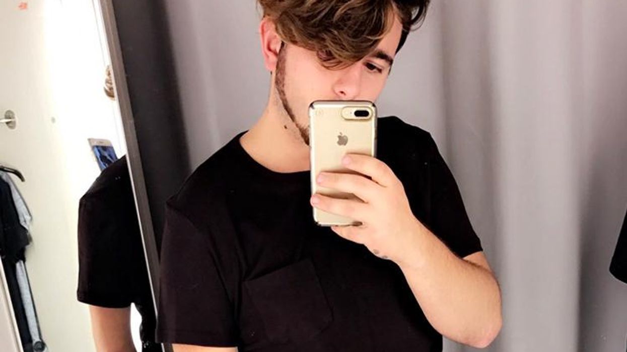 <p>A Gay Teen Asked His BFF's Mom If He Could Sleep Over and Her Response Is Everything</p>