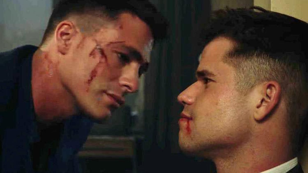 <p>Colton Haynes & Charlie Carver Make Out on Newest Episode of <em>Teen Wolf</em></p>