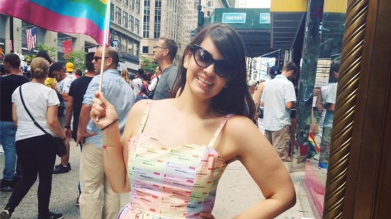 <p>The Internet Is Obsessed with This Girl's Pride Dress Made Entirely of Leslie Jones Tweets</p>