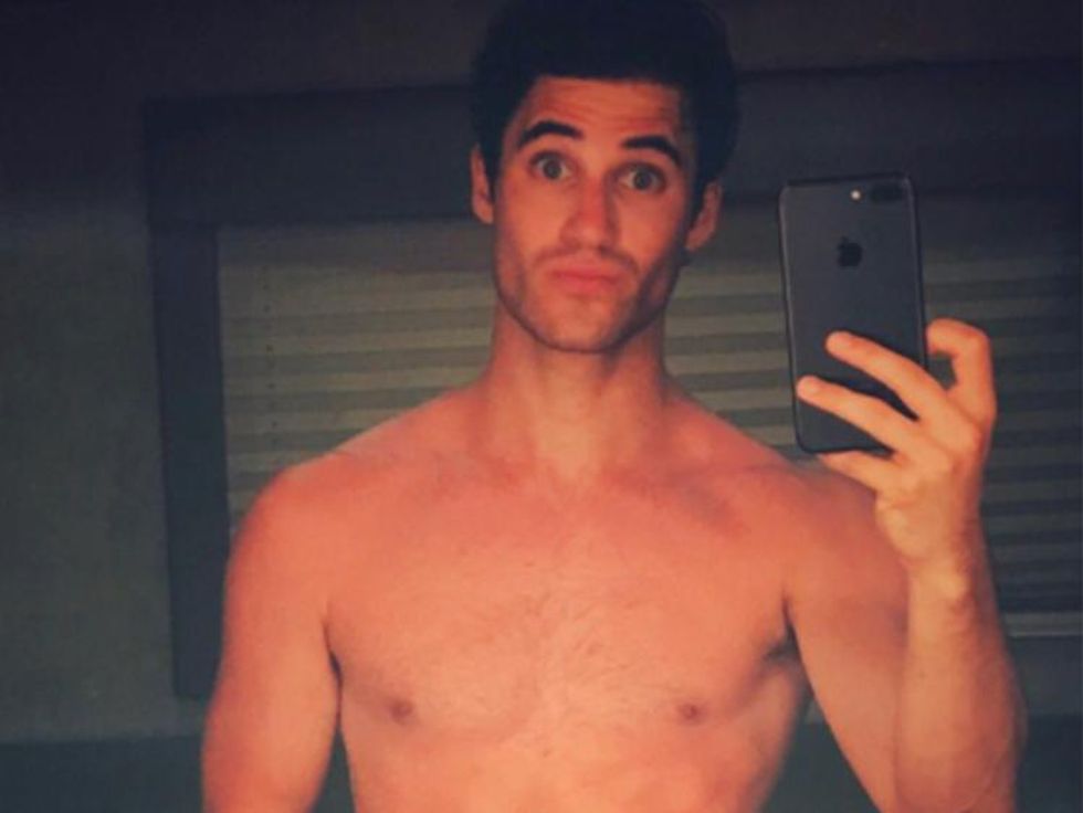 Darren Criss Posted a Thirst Trap and Gay Twitter Lost Their Minds