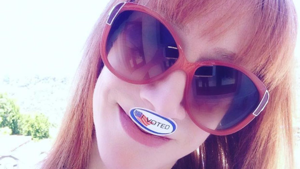 <p>People Are Pissed at Kathy Griffin's Gory Trump Photoshoot</p>