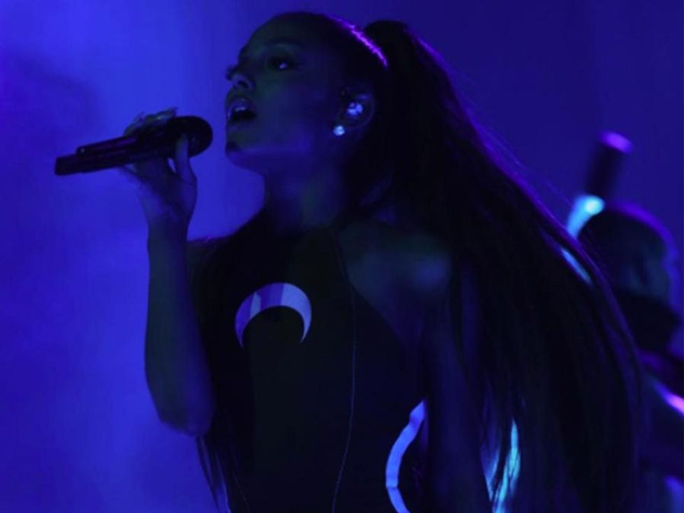 Explosions and Fatalities Are Being Reported from Ariana Grande's Manchester Concert